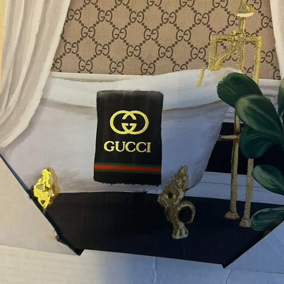 Gucci wall decoration! Gucci Art!Gucci Canvas. Wall decor. Gucci Bathroom Art - Picture 3 of 3